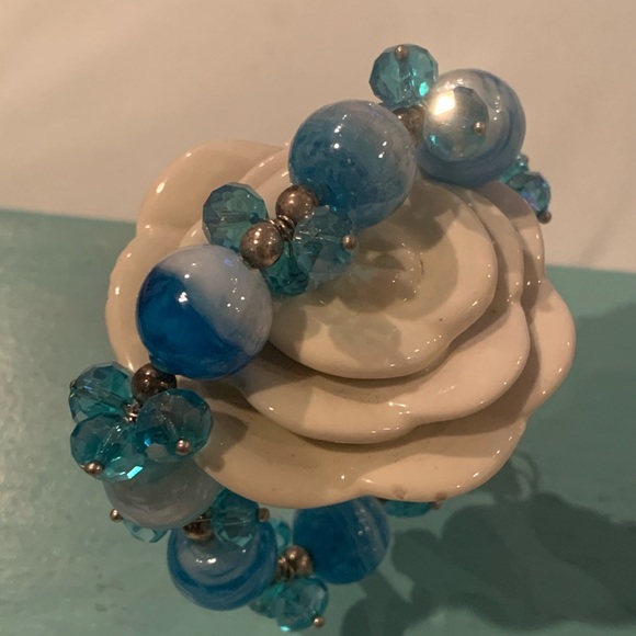 🏷️ NWT Kim Rogers Blue Stretch Bead Bracelet - Picture 3 of 6
